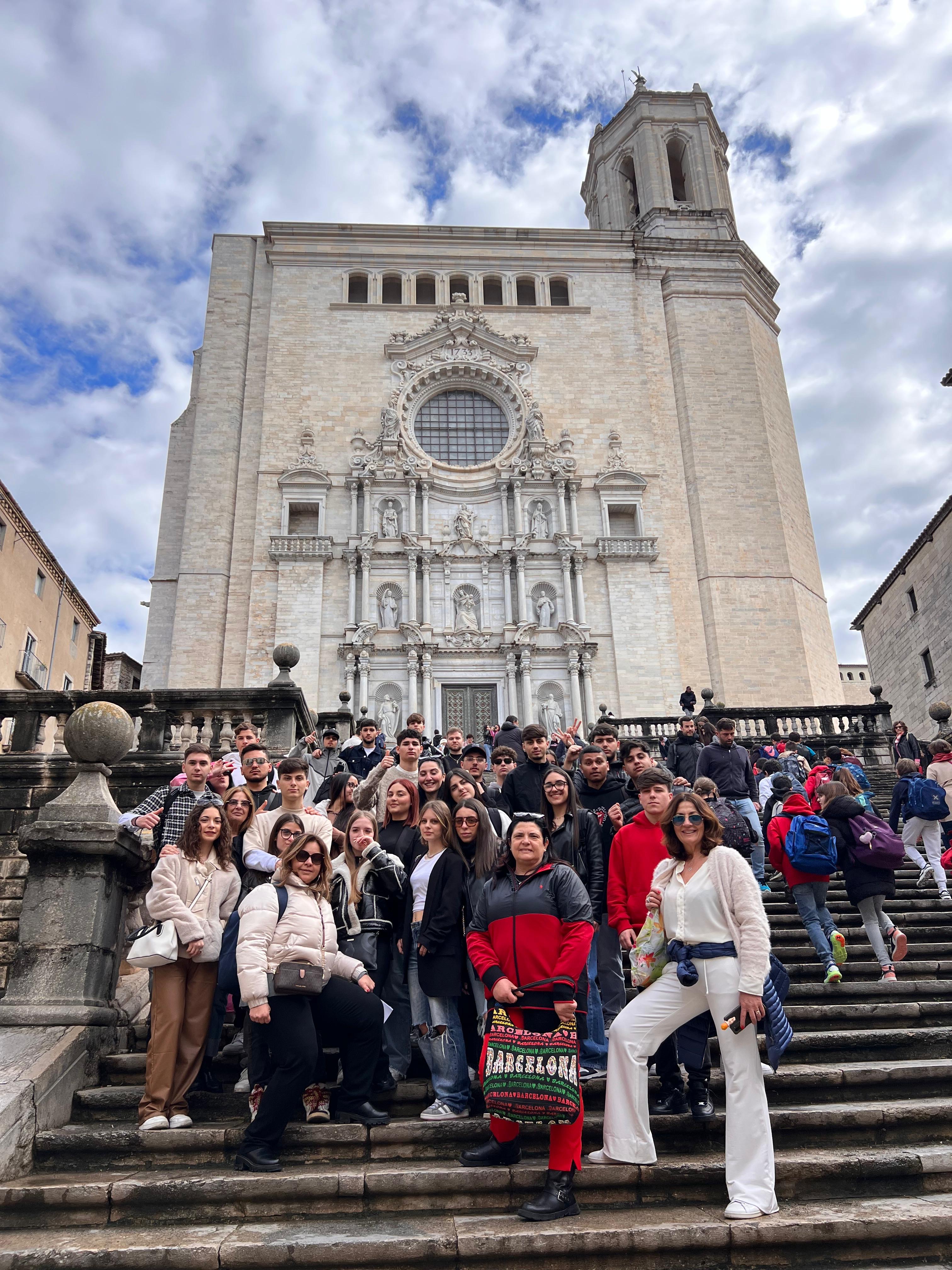 Students on cultural visit in Girona