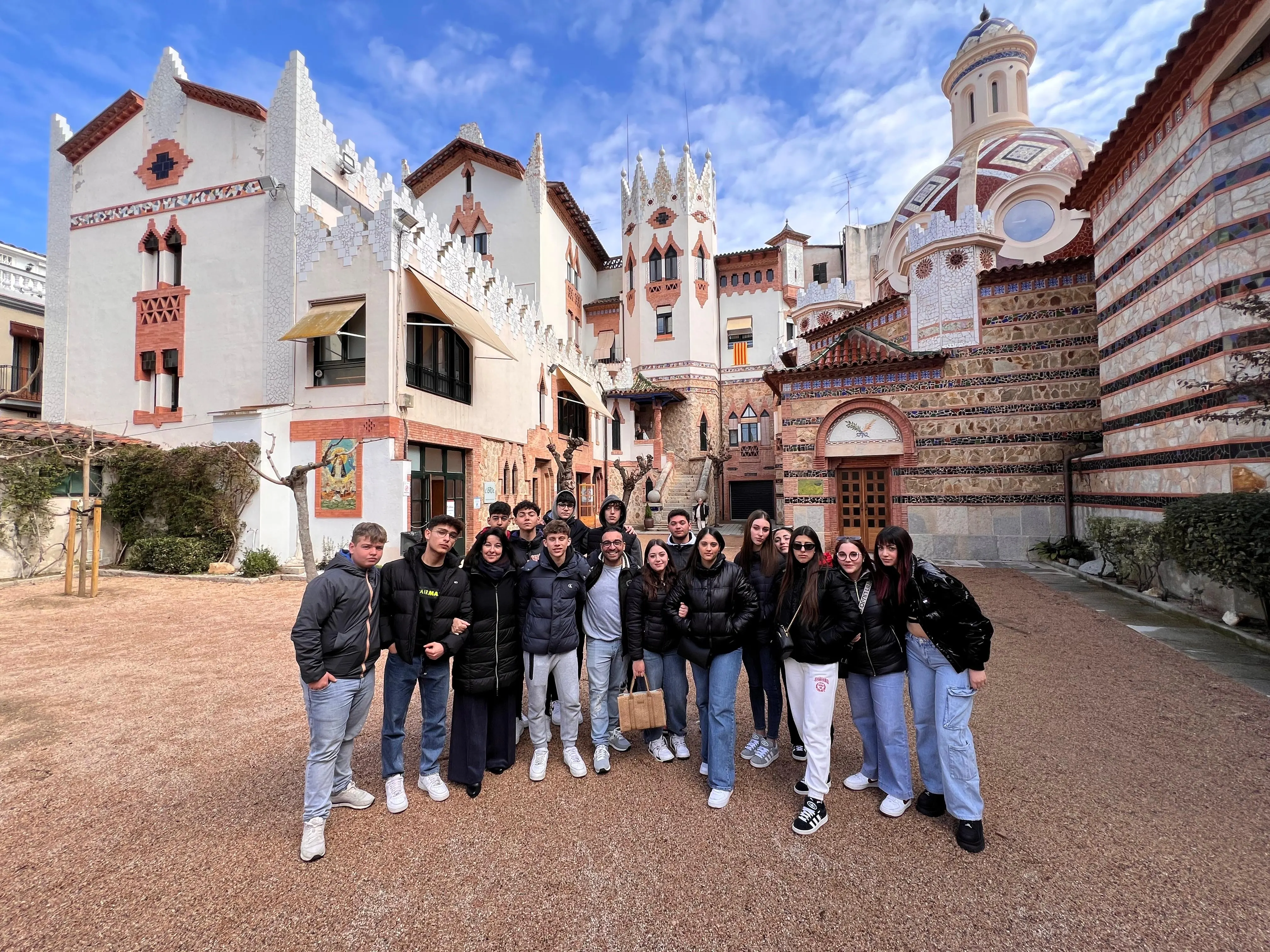 Students at historic building Lloret